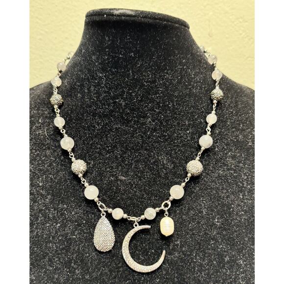 CHICO'S CRESCENT MOON NECKLACE NEW NOSZ HO-1701 - Picture 1 of 5